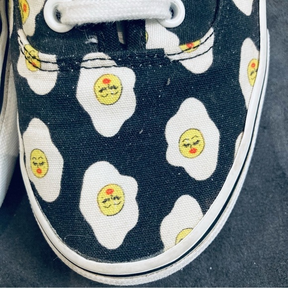 VANS & KENDRA DANDY Sz 8 Smiley  Egg Design Low Top Lace Up Skater Sneakers - Picture 9 of 12